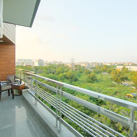 Super Collection O Corporate Suite Near Omaxe Celebration Mall Gurgaon Exterior photo